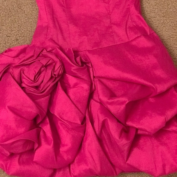 Pink dress with ruffled detailing. - Picture 2 of 8